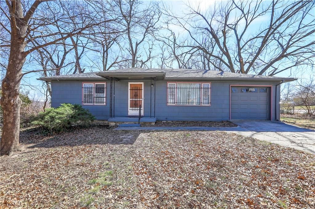6207 Arcadia Avenue, Kansas City, KS