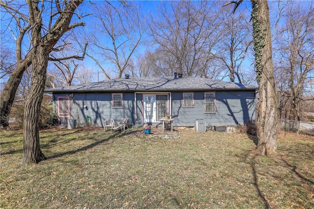 6207 Arcadia Avenue — photo 18
