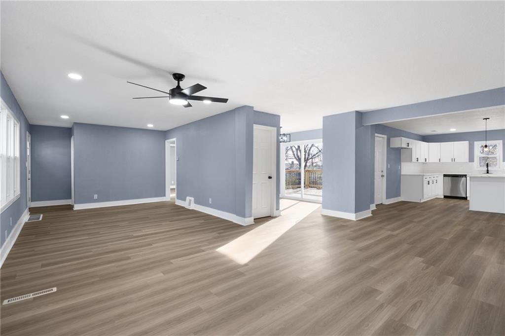 10230 Oakley Avenue — photo 9
