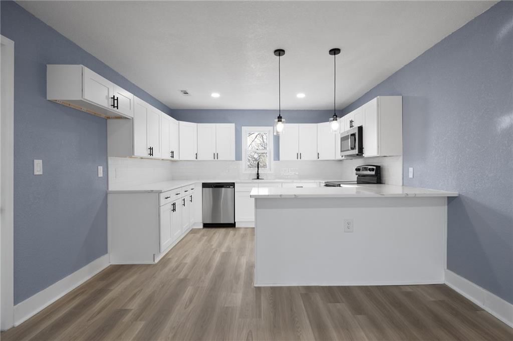 10230 Oakley Avenue — photo 11