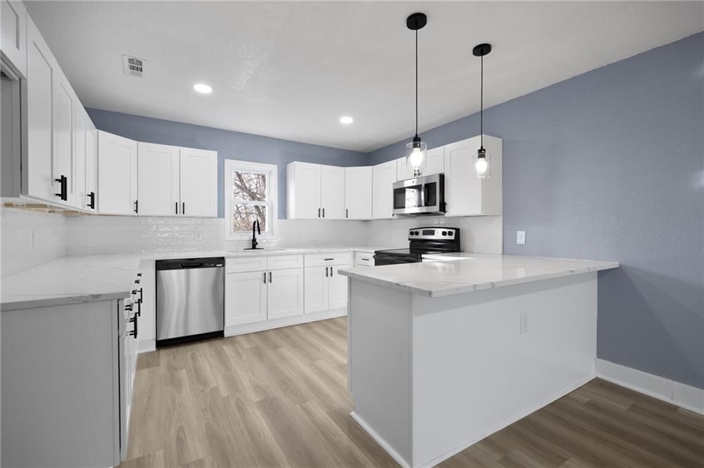 10230 Oakley Avenue — photo 12