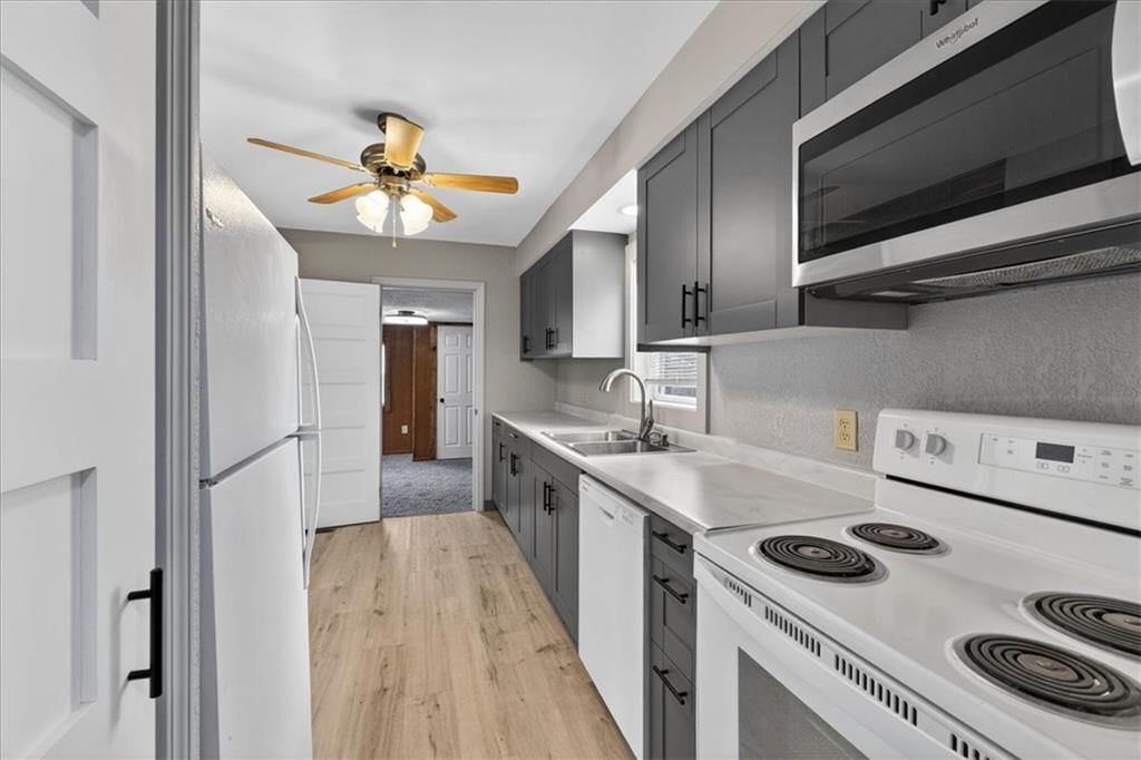912 VEST Drive — photo 12