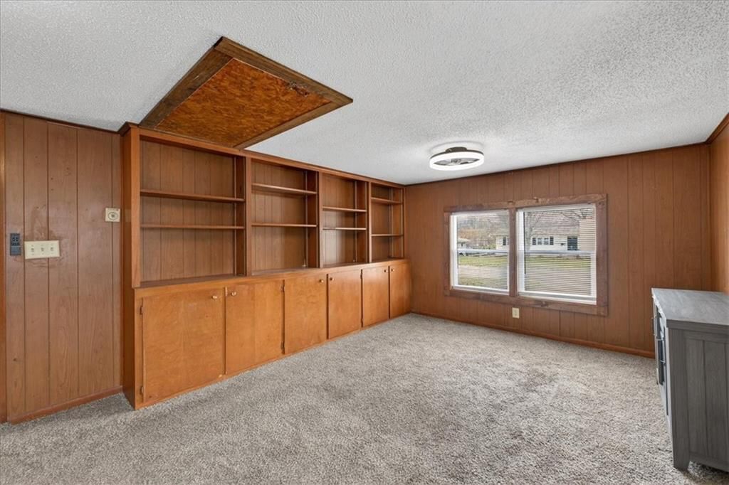 912 VEST Drive — photo 17