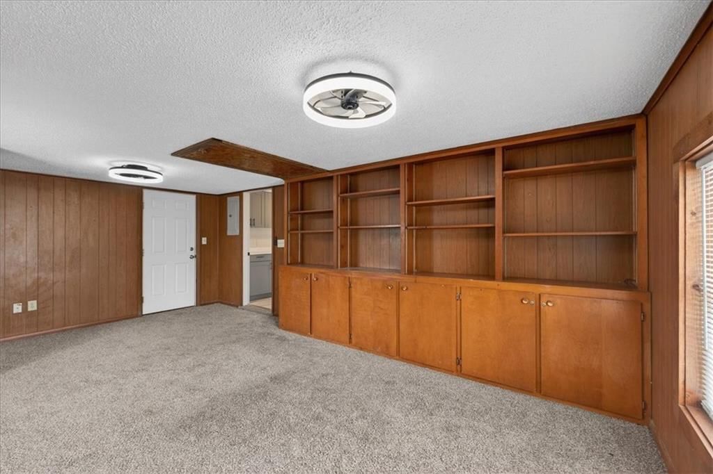 912 VEST Drive — photo 18