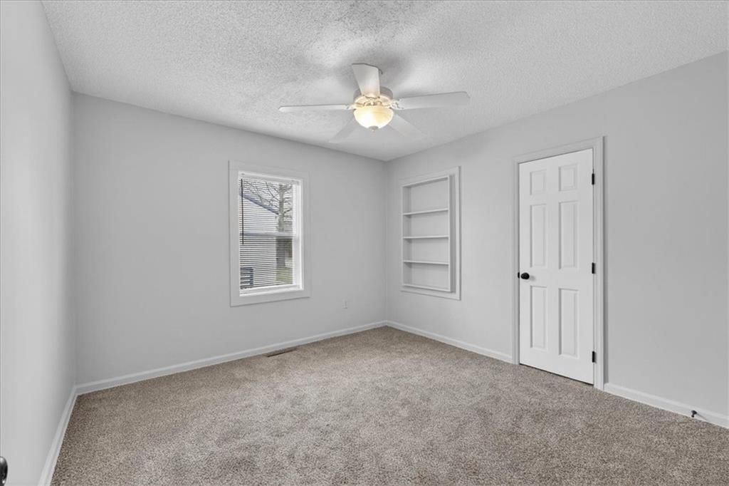 912 VEST Drive — photo 24
