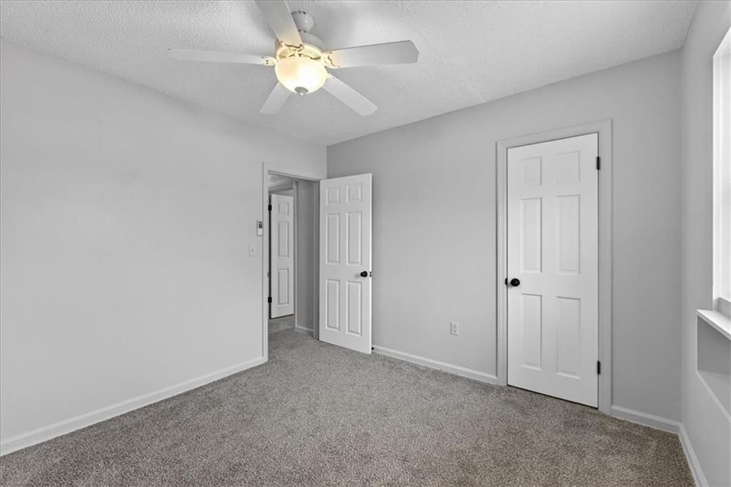 912 VEST Drive — photo 27