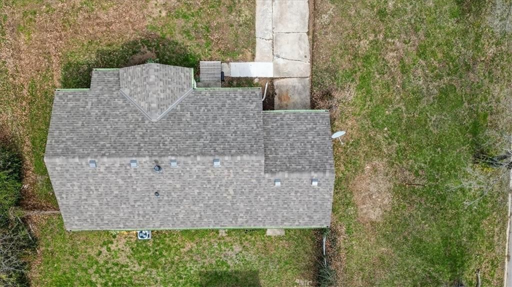 912 VEST Drive — photo 40