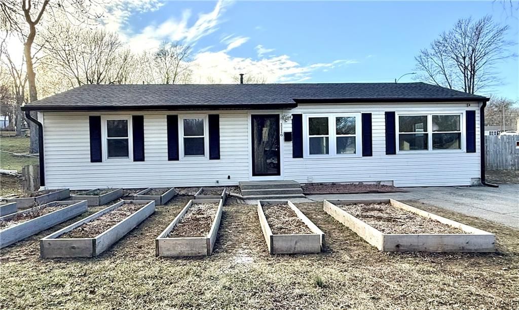 1116 N Swope Drive — photo 2