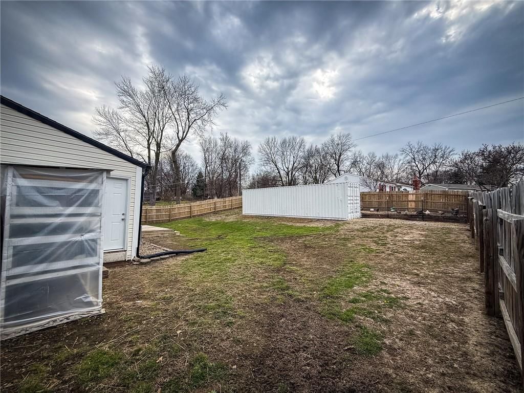 1116 N Swope Drive — photo 17