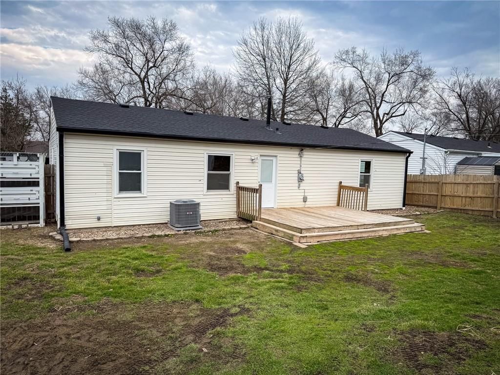 1116 N Swope Drive — photo 25