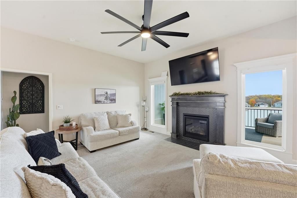 11827 N Manning Avenue — photo 9