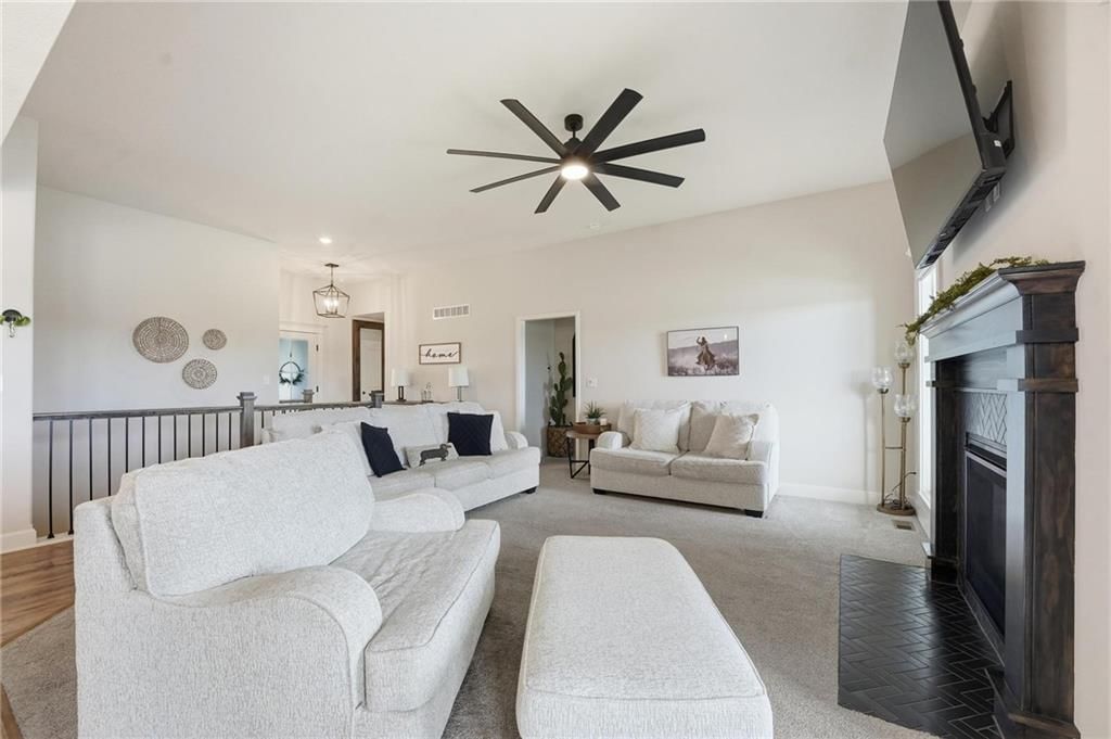 11827 N Manning Avenue — photo 19