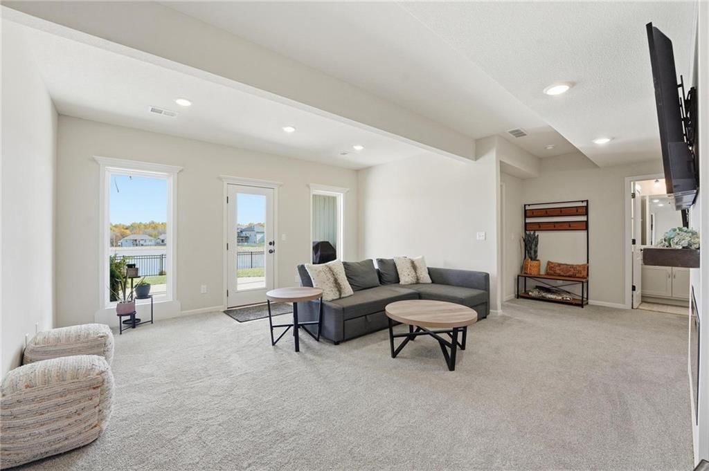 11827 N Manning Avenue — photo 29