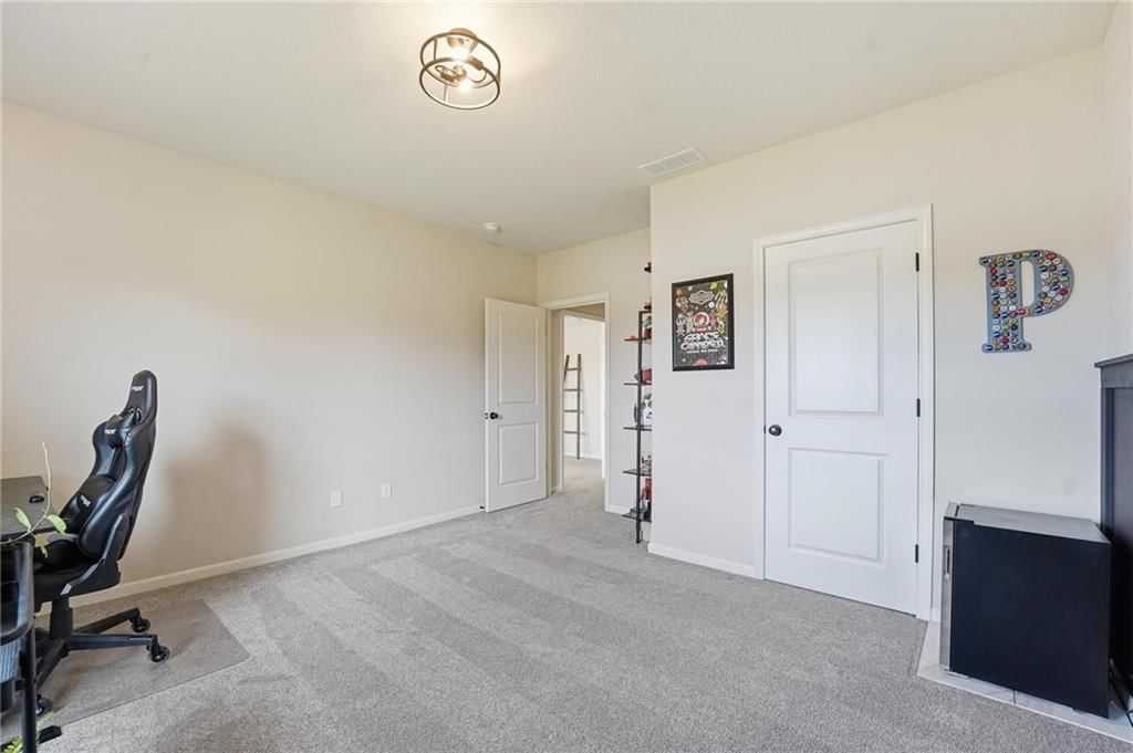 11827 N Manning Avenue — photo 34