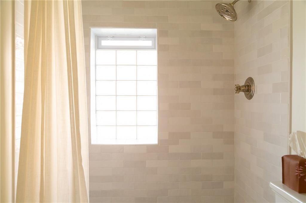 516 Olive Street — photo 35