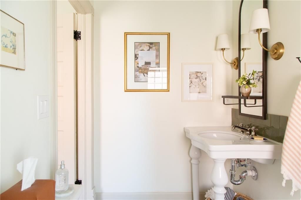 516 Olive Street — photo 36