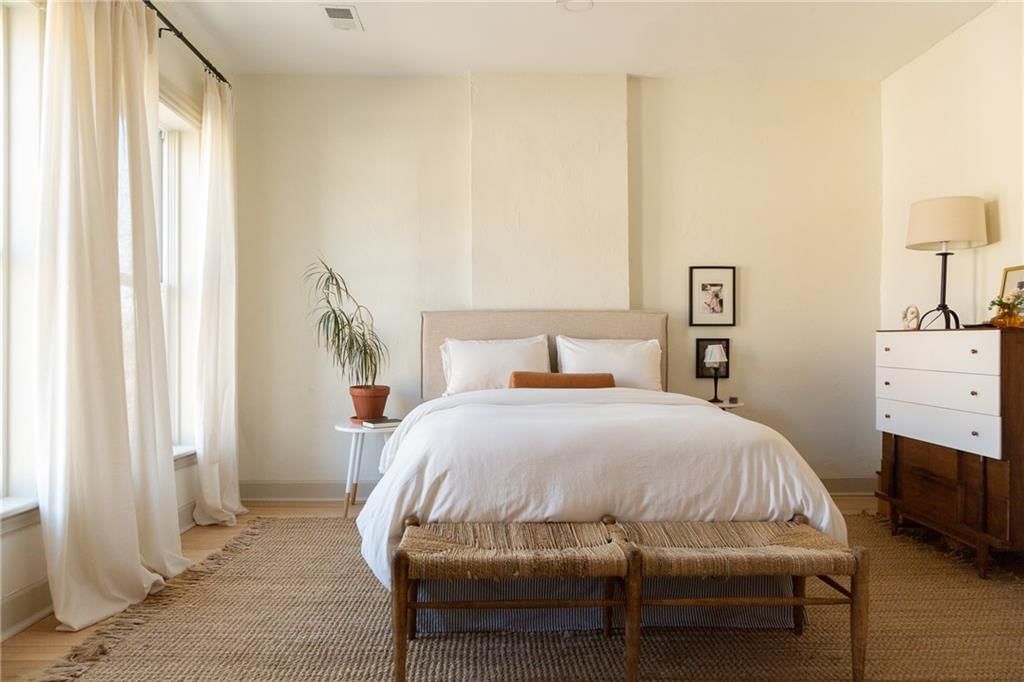 516 Olive Street — photo 38