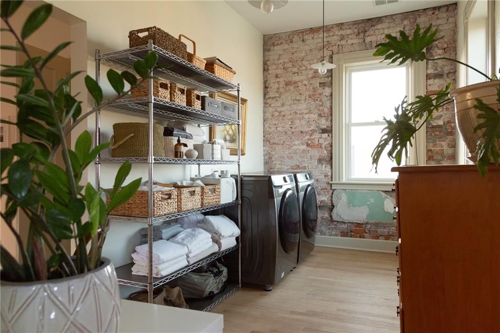 516 Olive Street — photo 54