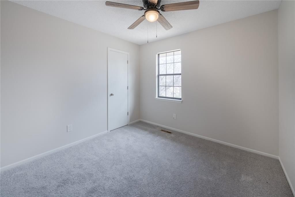 121 SE 2nd Street — photo 8