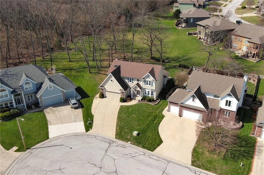1236 SW Creekside Drive — photo 3