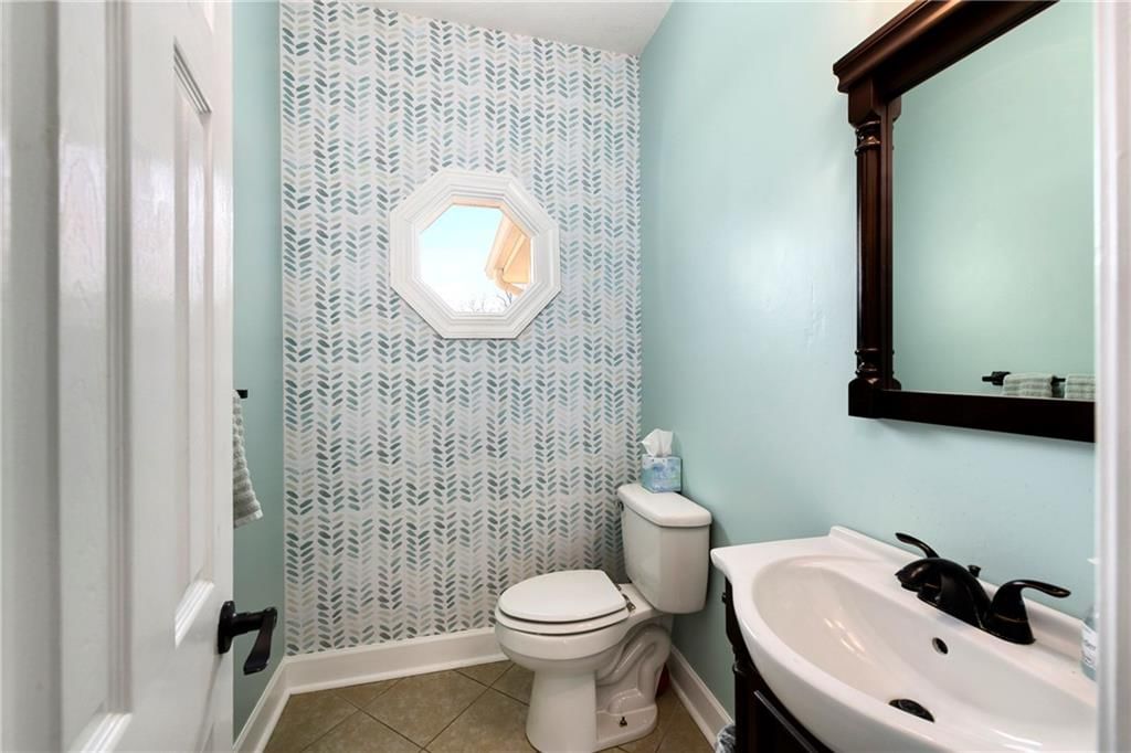 1236 SW Creekside Drive — photo 11