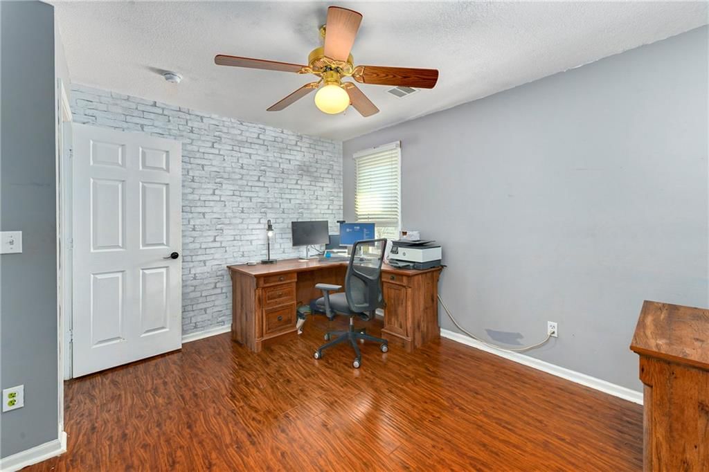 1236 SW Creekside Drive — photo 28