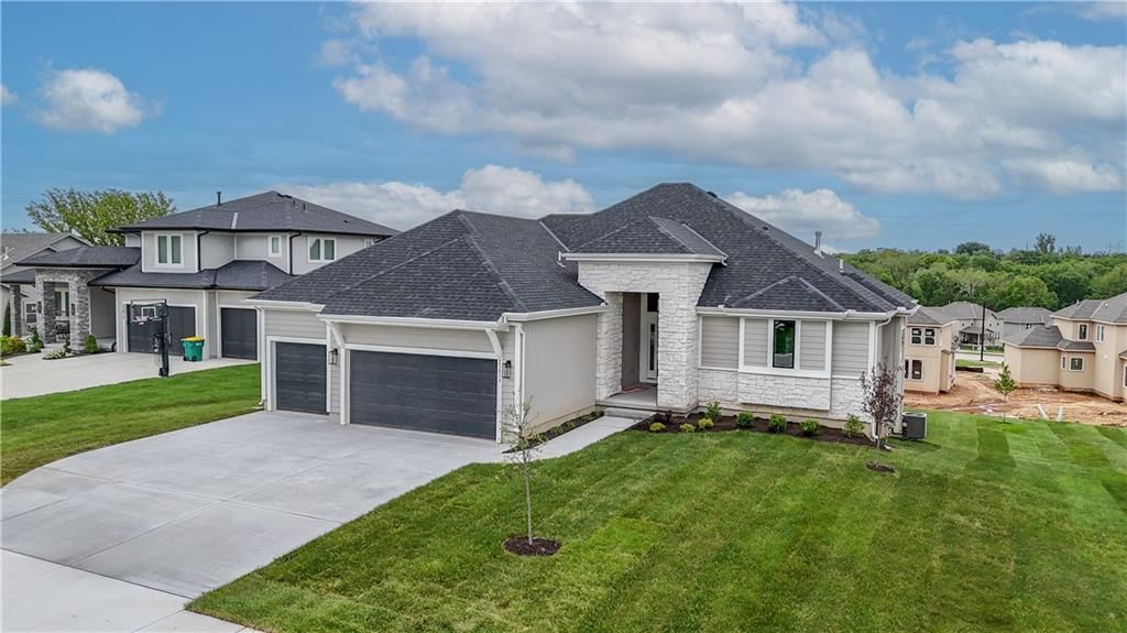 23819 W 59th Terrace — photo 2