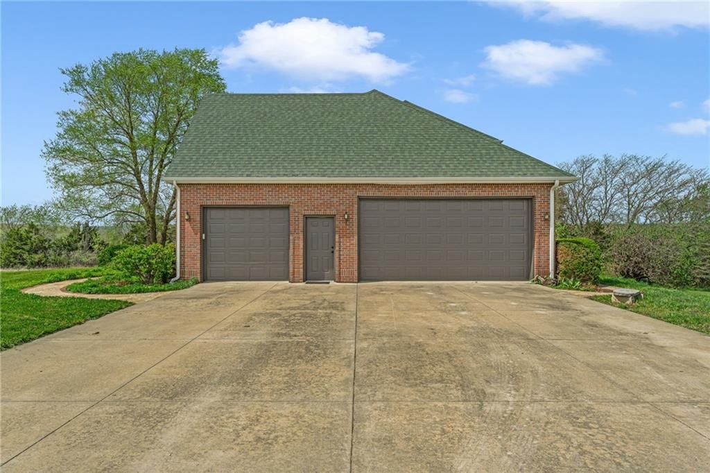 1548 N 800 Road — photo 9