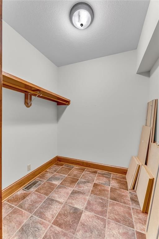 1548 N 800 Road — photo 38