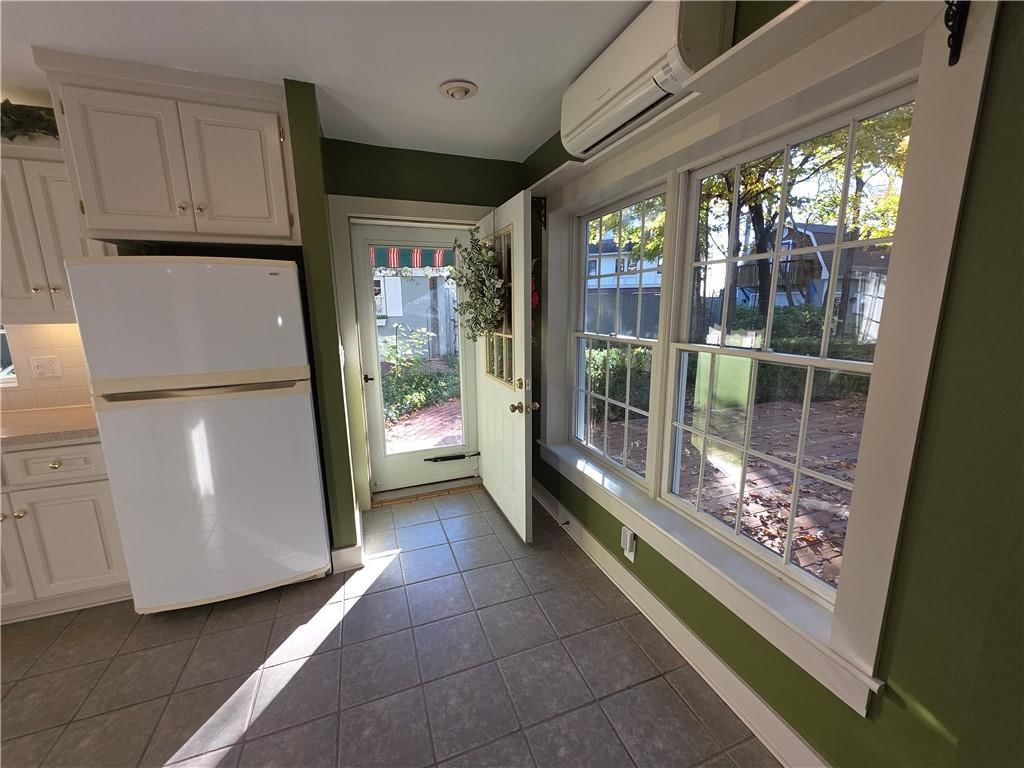 1616 Louisiana Street — photo 29