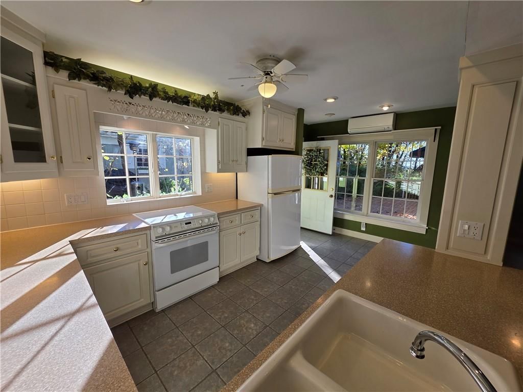 1616 Louisiana Street — photo 30
