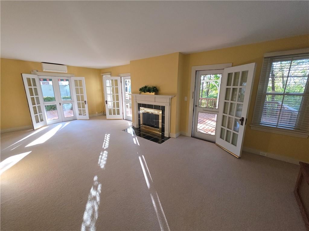 1616 Louisiana Street — photo 31