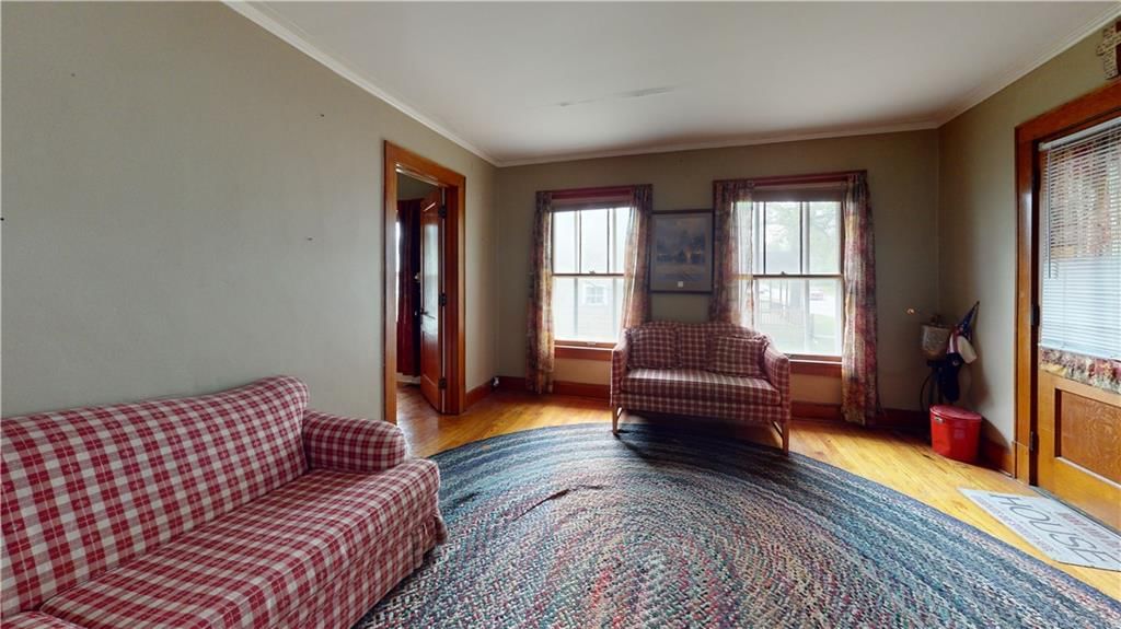 325 S Ash Street — photo 4