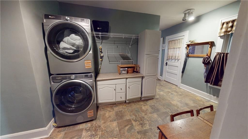 325 S Ash Street — photo 9