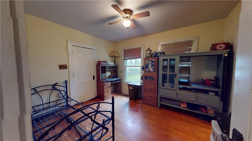 325 S Ash Street — photo 11