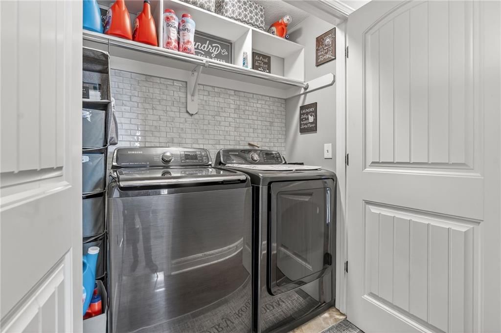 12817 Lathrop Avenue — photo 16
