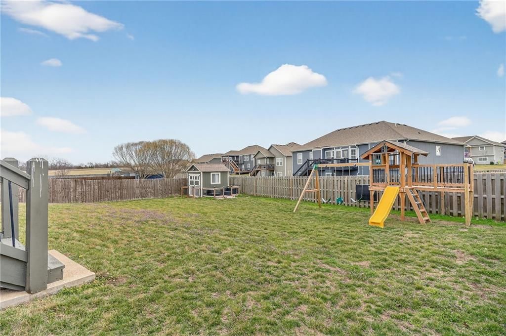 12817 Lathrop Avenue — photo 35