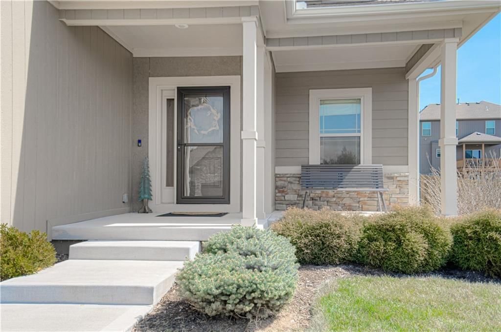 10821 N Bristol Avenue — photo 3