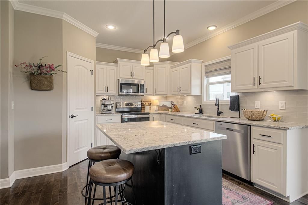 10821 N Bristol Avenue — photo 11
