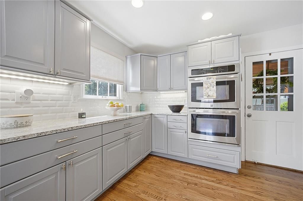 421 W 58th Street — photo 17