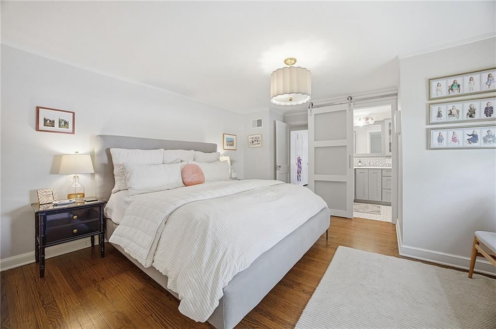 421 W 58th Street — photo 27