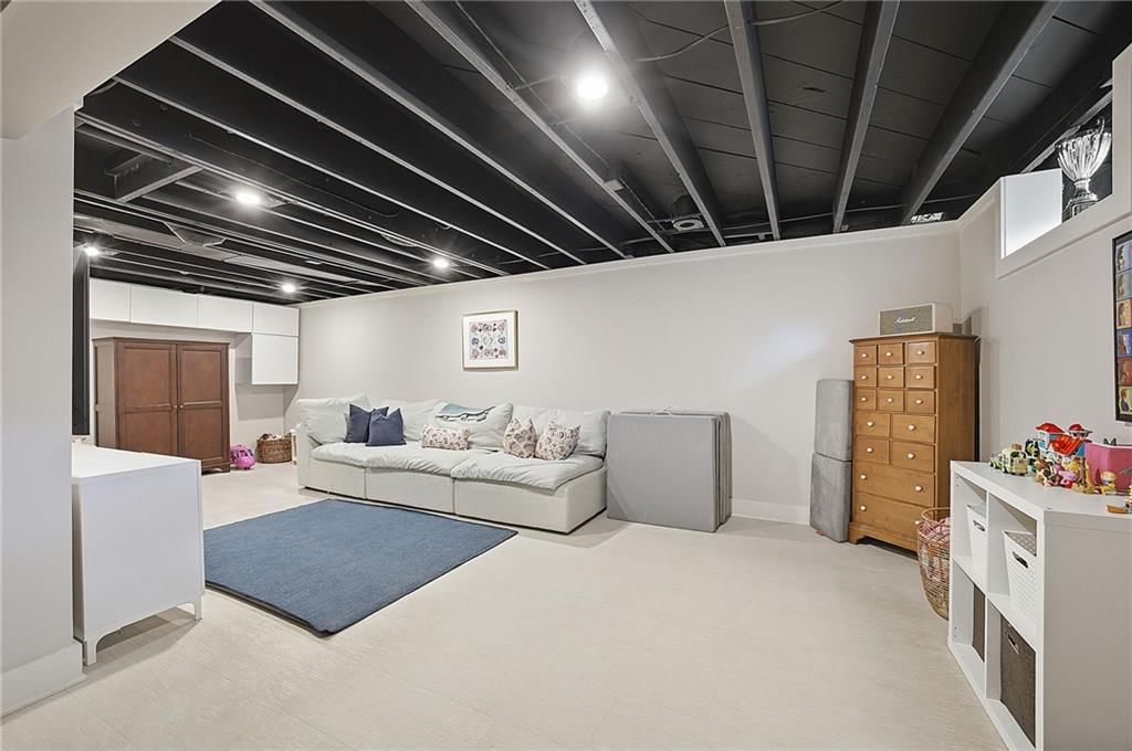 421 W 58th Street — photo 37