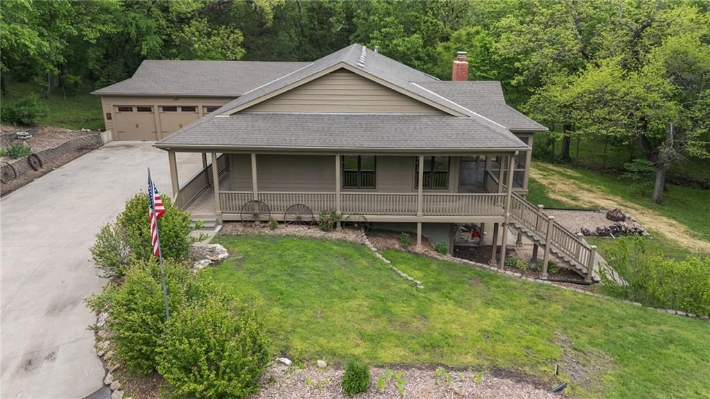 1152 N 1100 Road — photo 4
