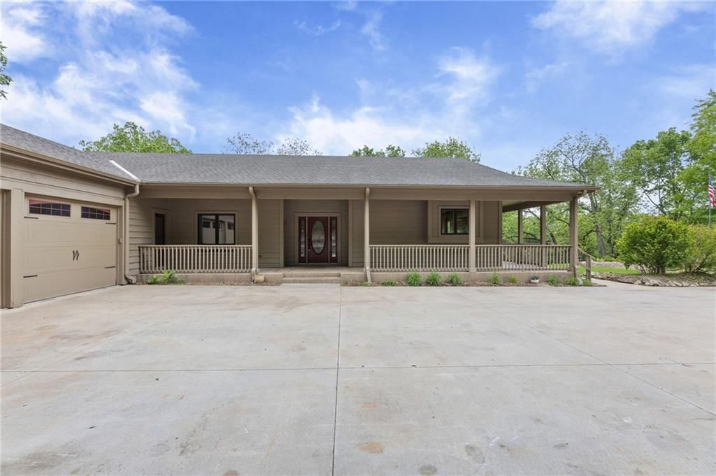 1152 N 1100 Road — photo 5