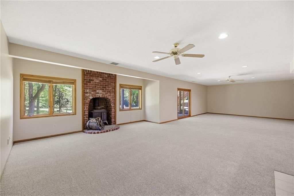 1152 N 1100 Road — photo 39