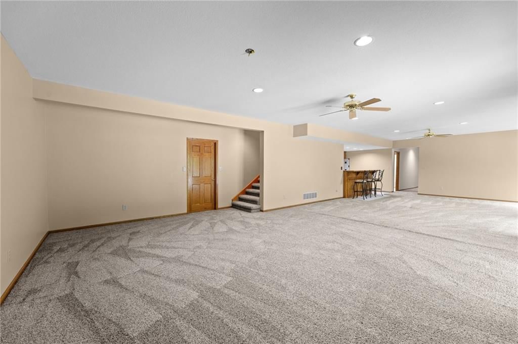 1152 N 1100 Road — photo 40
