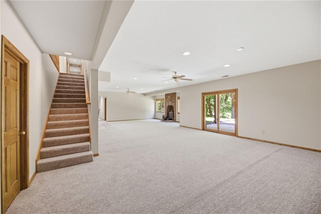 1152 N 1100 Road — photo 41