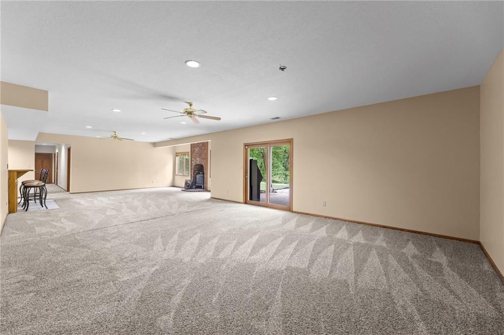 1152 N 1100 Road — photo 42