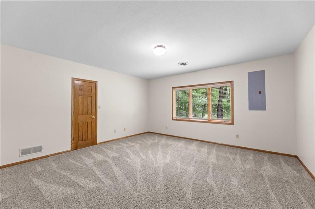 1152 N 1100 Road — photo 47