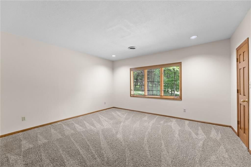 1152 N 1100 Road — photo 48